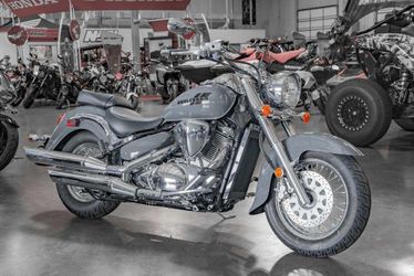 2025 Suzuki Boulevard C50