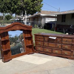 Dresser