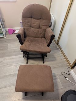 Nursing Chair/Glider