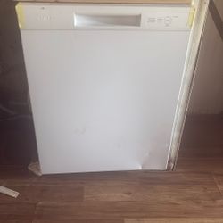Hotpoint Dishwasher