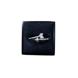 Size 7 Silver Toned Arrow Wrap Ring
