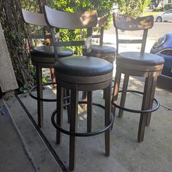 4 Rotating Bar stools