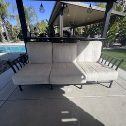 Outdoor Couch And Chairs