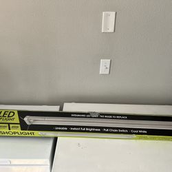 4ft LED shoplight /cool white 