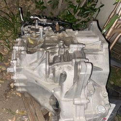 2015-2016 Hyundai Elantra 1.8L Automatic Transmission OEM Non-Working