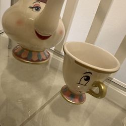 Disney Beauty and the Beast Mrs. Potts teapot and Chip teacup ser
