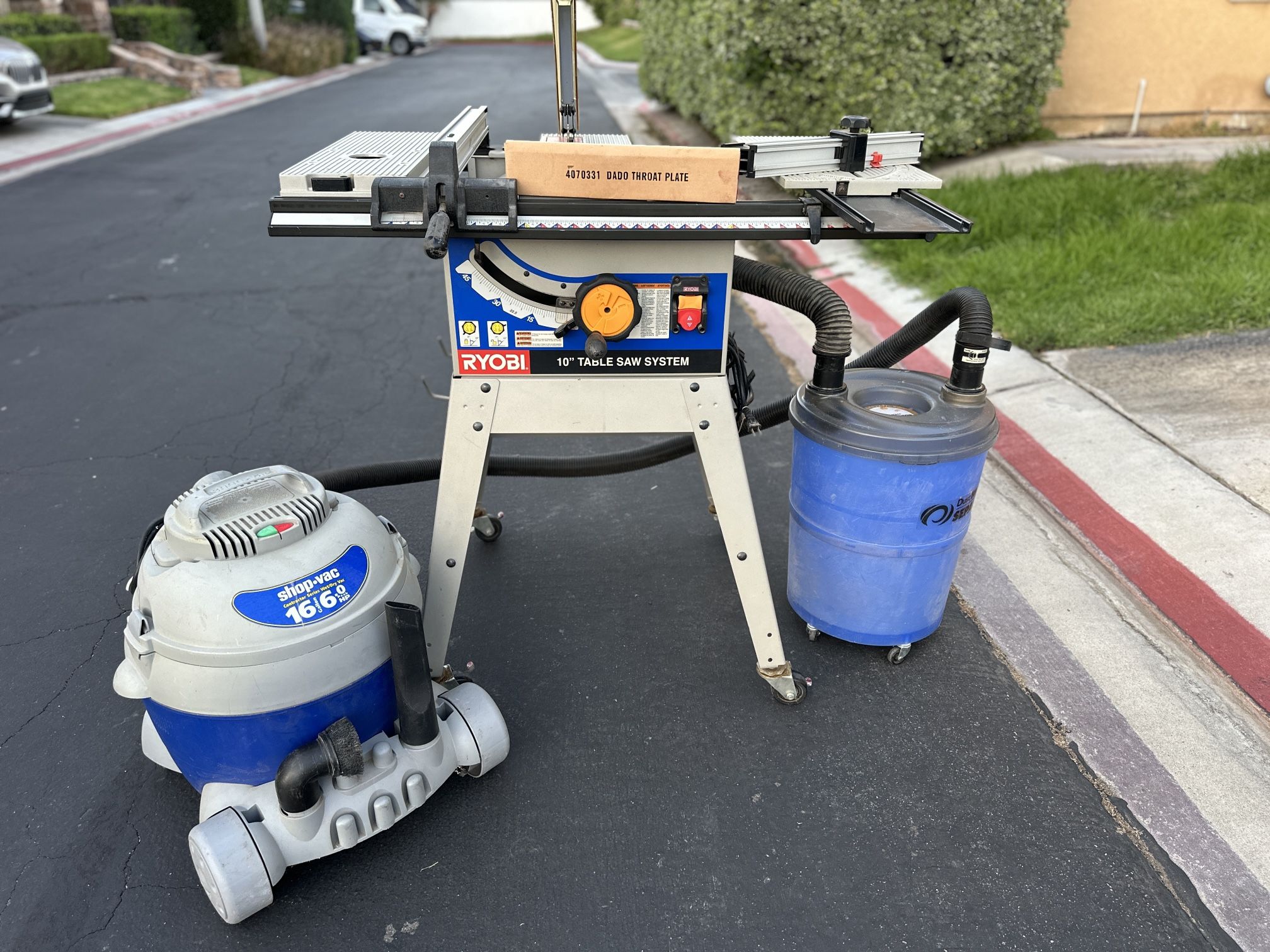 Ryobi Kit: 10 Inch Table Saw & 6 Hp Shop Vac - Plus Bonus Dust Collector