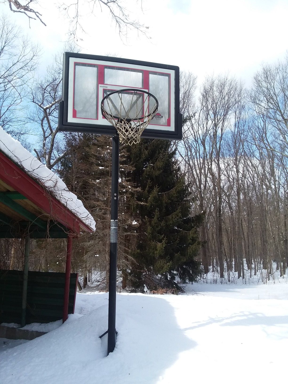 Basketball hoop