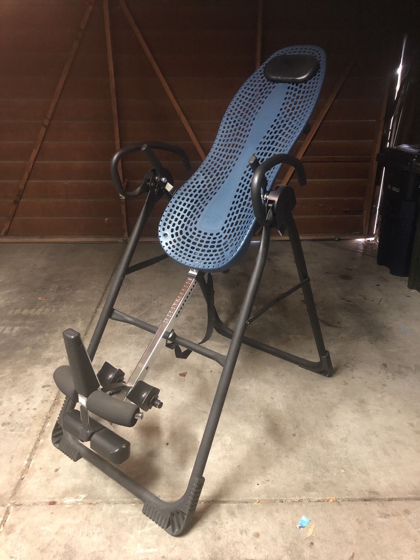 Teeter Inversion Table