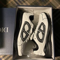 White And Black Dior B30 Sneakers 