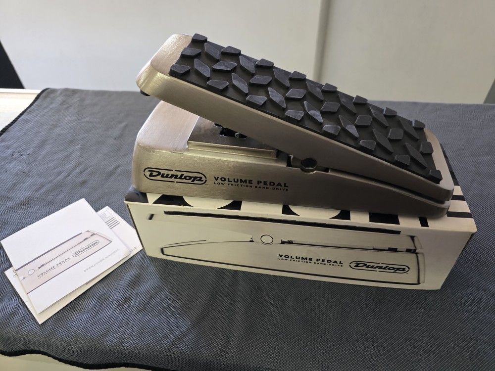 Brand New Dunlop DVP1 Volume Pedal Never Used!