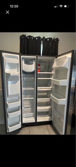 GE side by side refrigerator