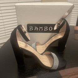 ***GENTLY WORN*** Bamboo Black & Silver heels size 8 in a half