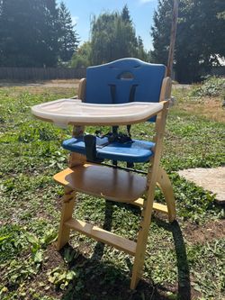 Wooden Baby High Chair with Tray