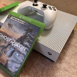 Xbox One S , Controller & Bonus Games 