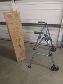 New Spacesaver Walker Adjustable Height Folds Up For Travel Or Storage 