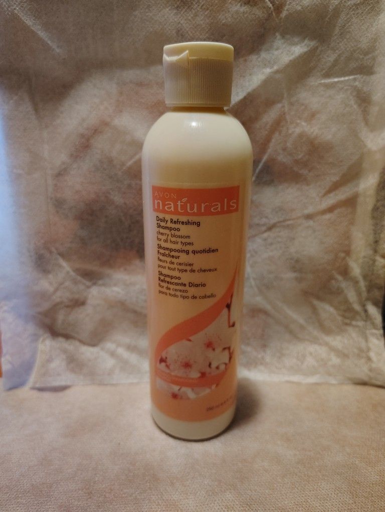 Avon Naturals Cherry Blossom Daily Refreshing Shampoo 