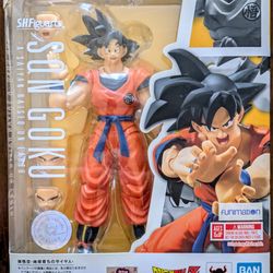 Sh figuarts goku figure