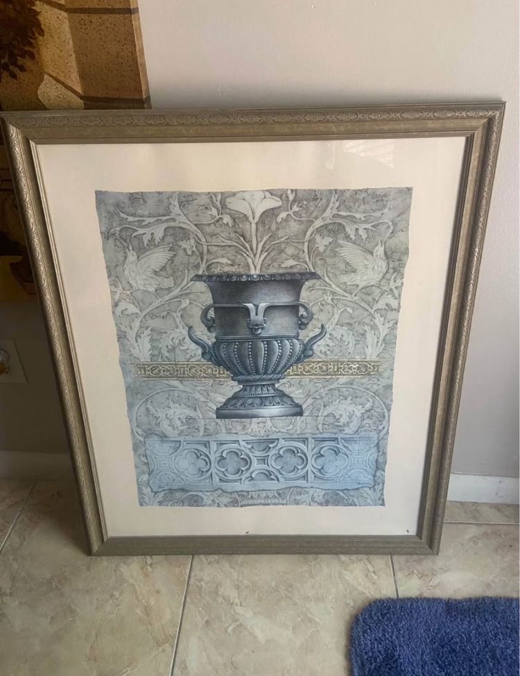 Lamp, Picture Flame, Beautiful Piece, Mediterranean theme , big / Huge, measure 28 x 23 - Frame/ huge only $15 - Cesar’s bust $25 - Mediterranean lam