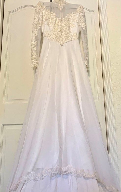 Vintage Wedding Dress