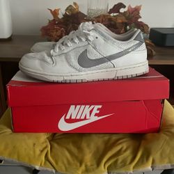 Nike Dunks Low Retro SE 