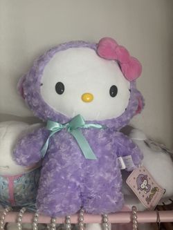 Hello Kitty Lamb Greeter