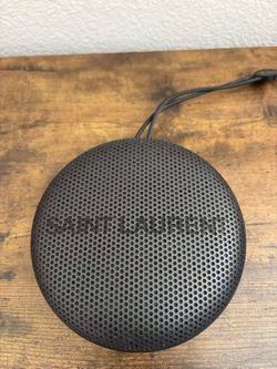 Saint Laurent Speaker
