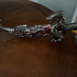 Dragon Shelve Display Its Sharp
