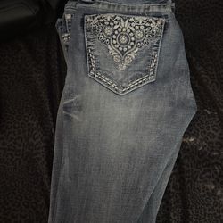 Gemmed jeans