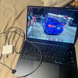 MacBook Air 13.6