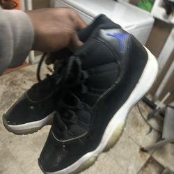 Air Jordan 11 Space Jam