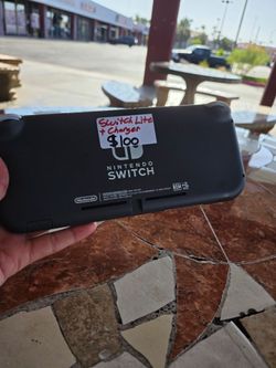 Nintendo Switch Lite