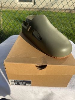 Nike mule
