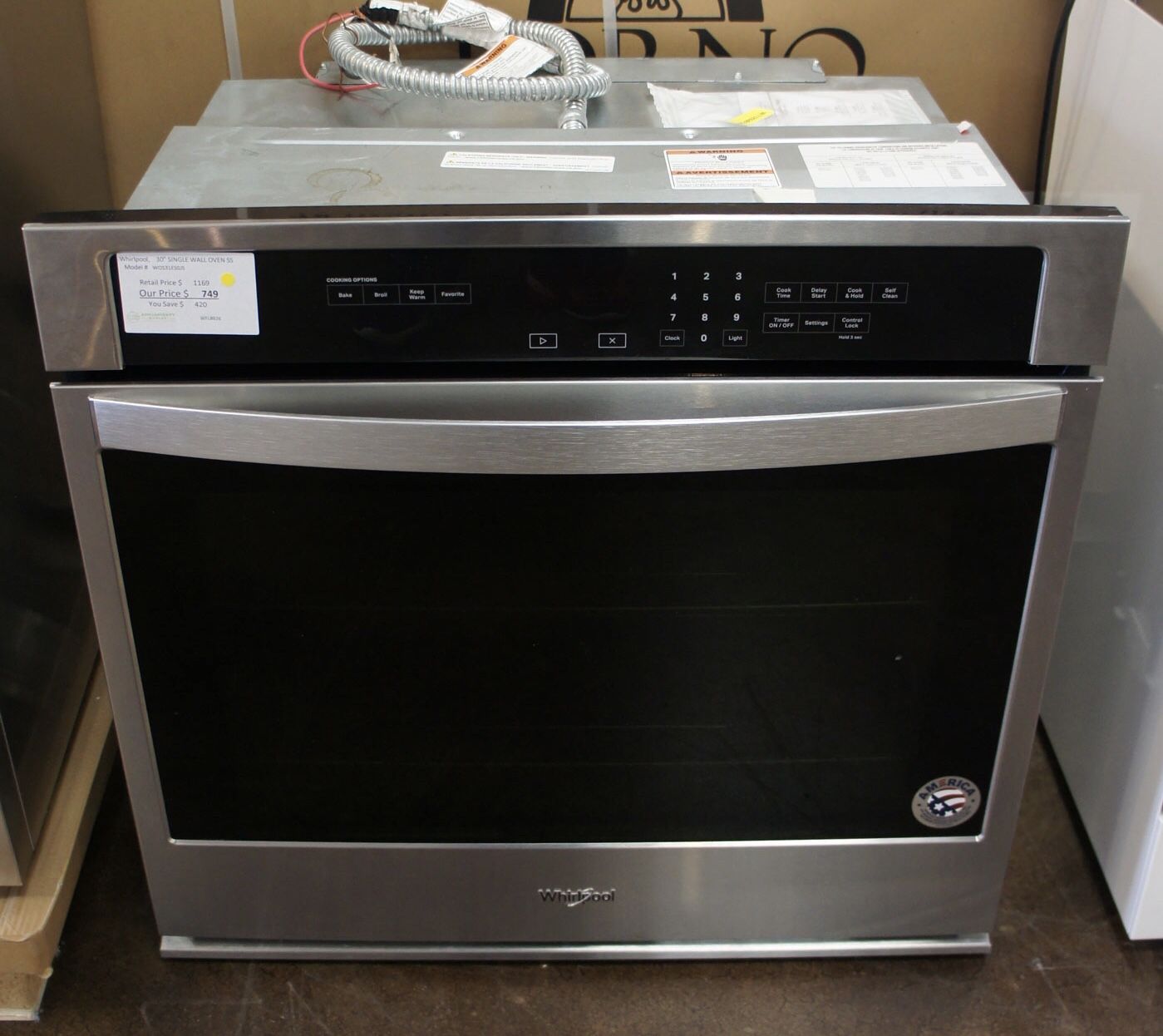 WHIRLPOOL STAINLESS STEEL 30” ELECTRIC SINGLE WALL OVEN 