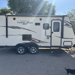 2017 Camping Tráiler