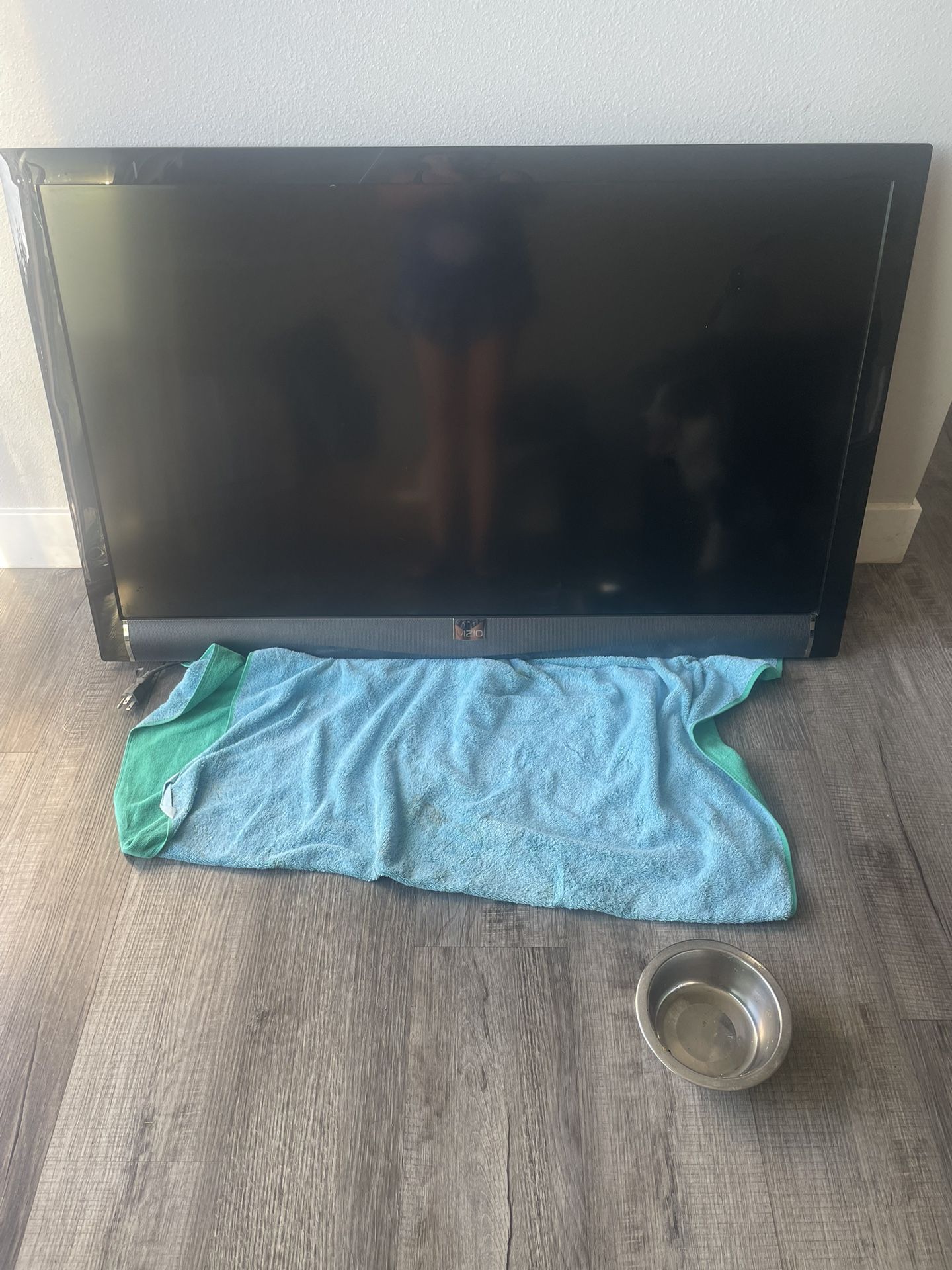 Vizio M470VT