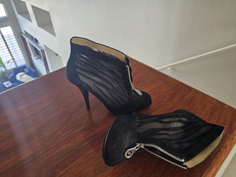 MK suede Booties Size 7