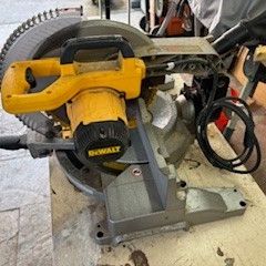 Used Working Table Saw And Chop Saw