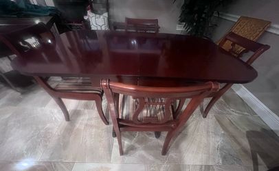 Vintage Mahogany Duncan Phyfe dining set