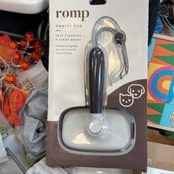 Pet Brush Self cleaning 