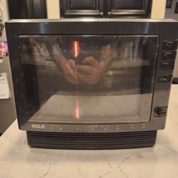 RCA 9” Retro Vintage Television E09395GM
