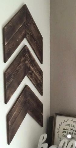 Custom rustic arrows