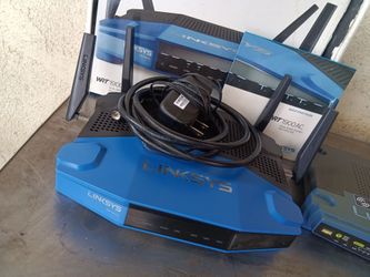 LINSKYS DUAL BAND ROUTER AND BOOSTER