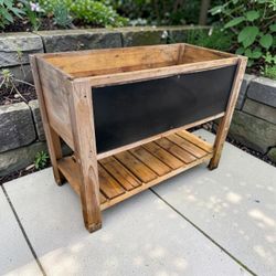 Belavi Kid's Raised Wooden Garden Planter! Good condition 30x16x23in