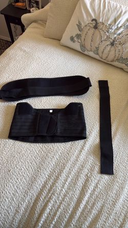 Black belly band
