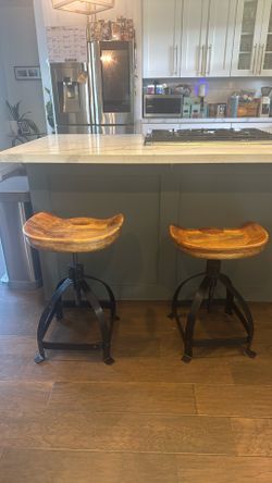 Bar Stools (x2) Adjustable