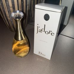 J’adore Eau De Parfum