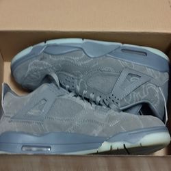 Air Jordan 4 Kaws Retro Size 10