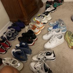  Sneakers 100 /200 Hit Me Up All Must Go 