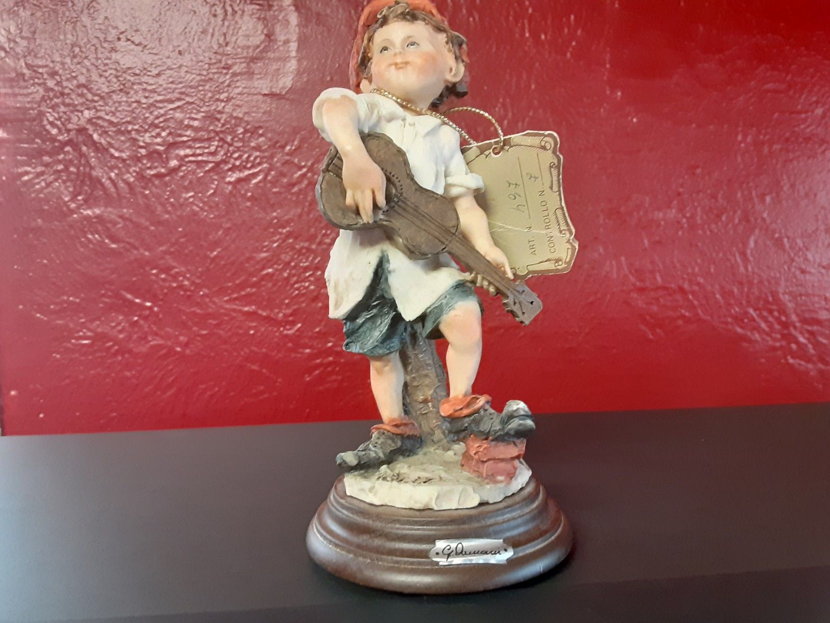 Gorgeous Looking Figurines Excellent condition With Paper WORK With It